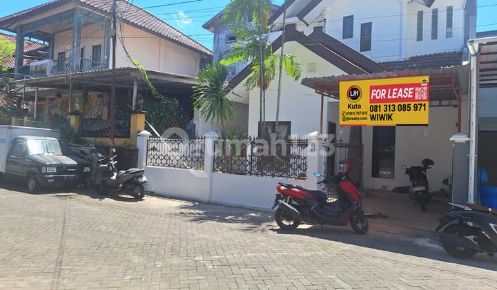 Rumah 2 Lantai Disewakan Lokasi Strategis