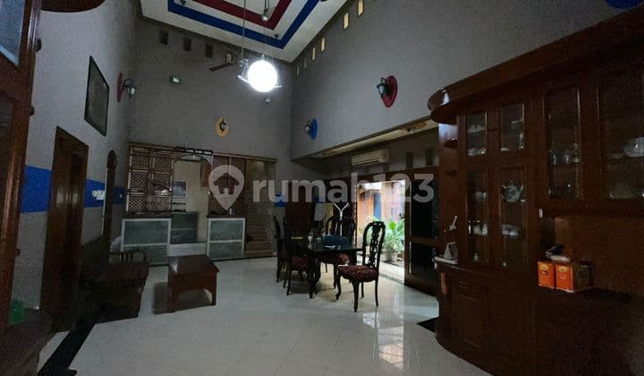 Rumah 2 Lantai Siap Huni di Jual Cepat