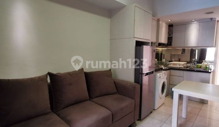 Disewa Apartemen 3 Bedroom Full Furnish View Pool The Springlake Summarecon Bekasi