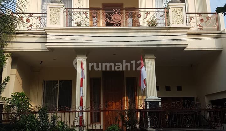 Rumah siap huni di Perumahan Pesona Khayangan Depok Sudah Renovasi SHM - Sertifikat Hak Milik Rumah di Margonda