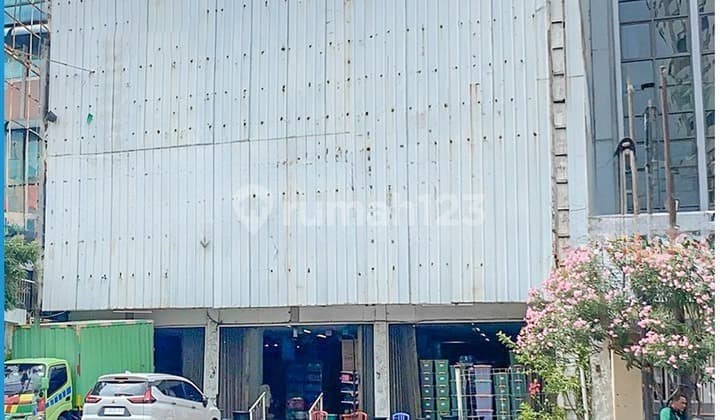 For Sale: 3-Unit Row Shophouse in Jembatan Dua Raya, West Jakarta