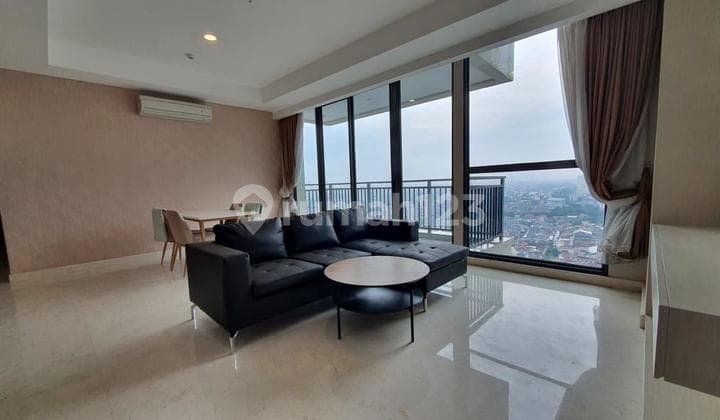For Rent Wang Plaza Apartment 3 BR Private Elevator