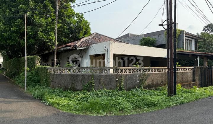 Disewa Rumah Hoek Di Madrasah Kemang Ampera