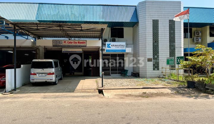 Gudang dengan Kantor 2 Lantai di Jalan Todak Dekat Pelabuhan