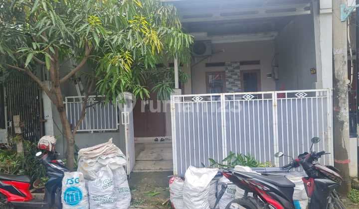 Disewakan Rumah dengan Lokasi Strategis