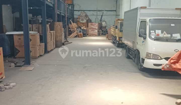 Gudang Komersial Strategis di Margomulyo Permai Surabaya Barat