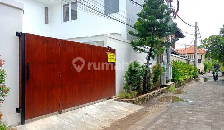 Disewakan Villa Ekslusif Leasehold 26 Tahun di Sanur