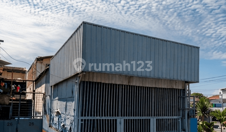 2-Story Shop House on Ciputat Raya