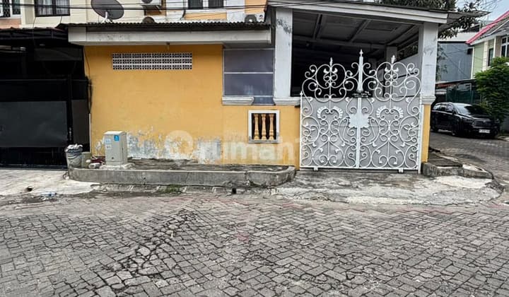 Dijual Rumah Hook Harga Tanah Komplek Taman Palem Jakarta Barat
