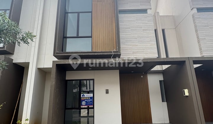House, 2 Floors, in Citra Garden Serpong