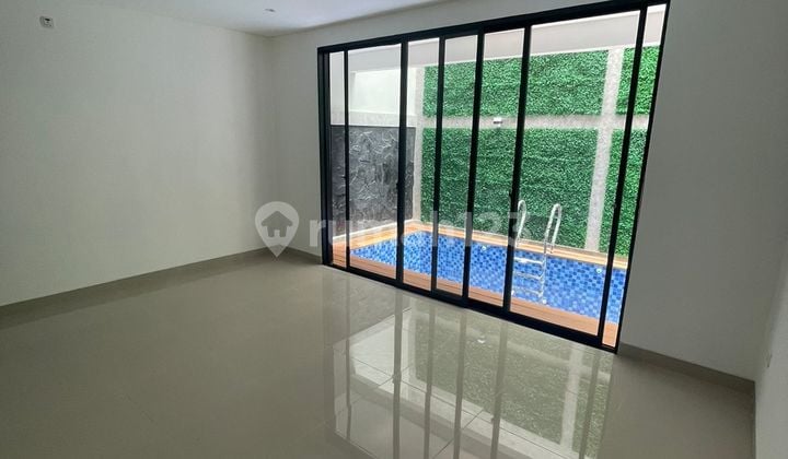 Rumah Mewah Baru di Bintaro Jaya Sektor 9 dengan Private Pool