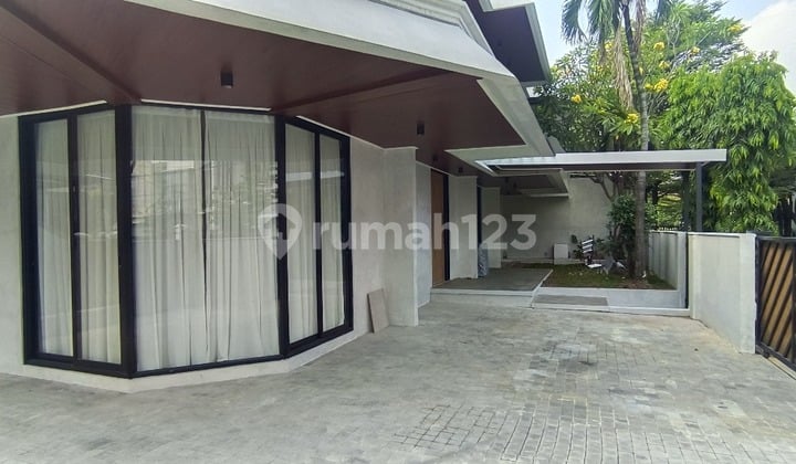 Rumah Baru Modern Tropis di Pondok Indah Full Furnished Siap Huni