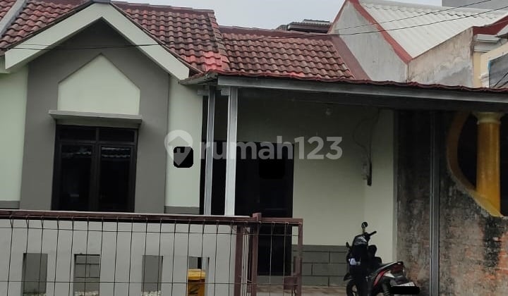Minimalist Comfortable House for Rent in Citra Raya Tangerang
