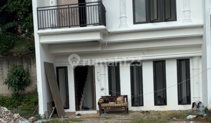 Rumah 2 Lantai Dekat Pondok Indah