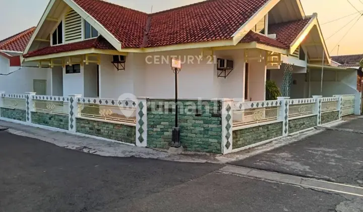 5BR House in Surakarta Near Solo Grand Mall Ideal for Living or Boarding