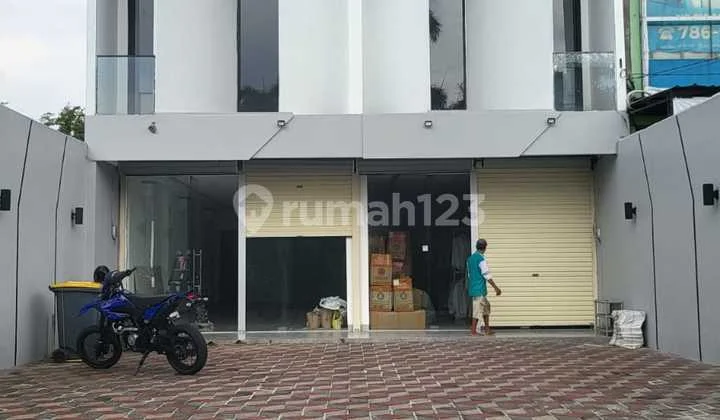 4-Story Shop House in South Jakarta