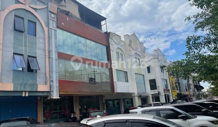 Dua Unit Ruko Full Furnish Strategis Dekat Grand Batam Mall