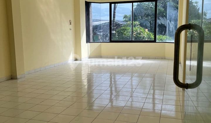 Store/Sho...house for Sale 3 Floors, Main Highway, Free Cargo, Ownership Certificate (SHM)