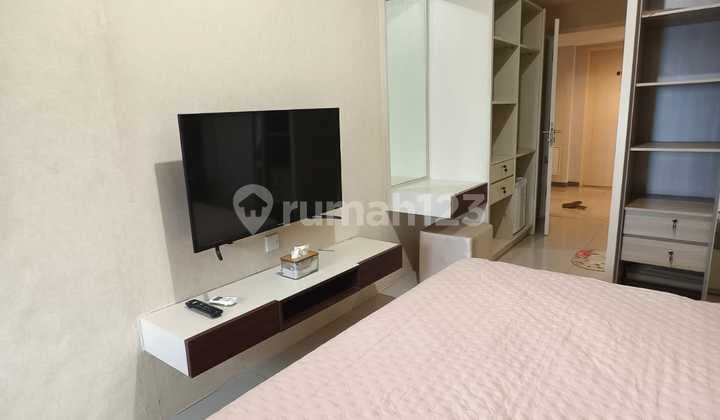 Orchard Apartment at Pakuwon Mall