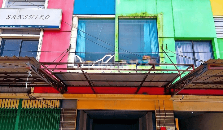 Peluang Emas Pedagang Grosir! Ruko Strategis di Pusat Bisnis Caringin Maseng.