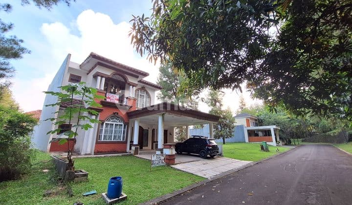 House, 3 Floors, Freehold Title, Ready to Move In
