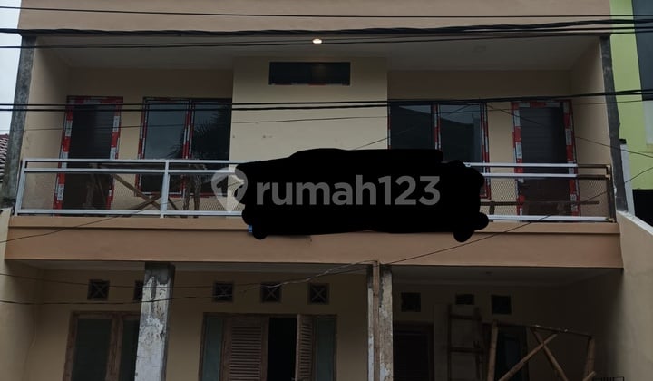 Rumah, 2 Lantai, SHM, di Galaxy,