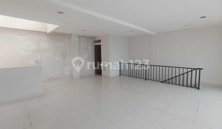 FOR RENT - CHEAP - BRAND NEW 4-STORY SHOPHOUSE IN ANCOL MARINA