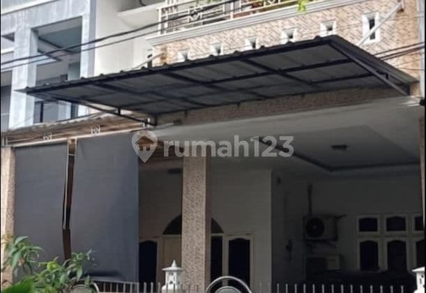 Rumah Besar Tiga Lantai Gk Sampai 3M Boulevard Hijau Kota Harapan Indah Deket Jakarta Garden City Sumarecon Bekasi