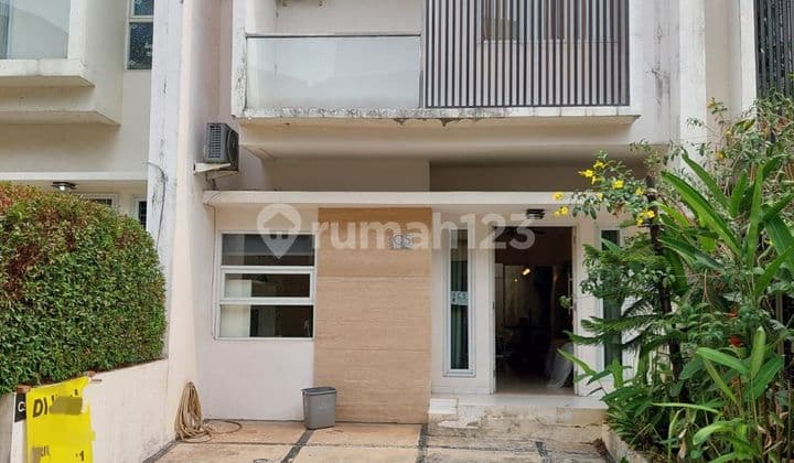 2-Story House in Cimanggis, Ready to Occupy