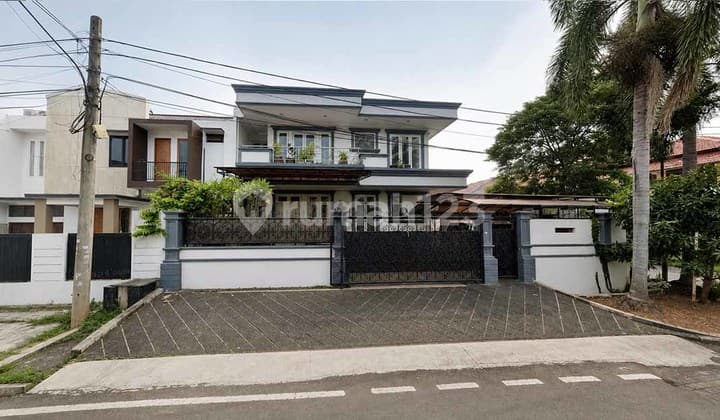 For Sale: House in Pondok Indah, South Jakarta, Land Size 335 m², Near Pim Mall & Jorr Toll Road