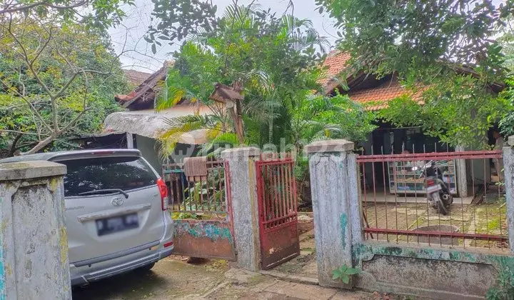 Price Reduced, House in Ciputat, South Tangerang, 15.5x41 sqm, 1 Floor, Freehold Title