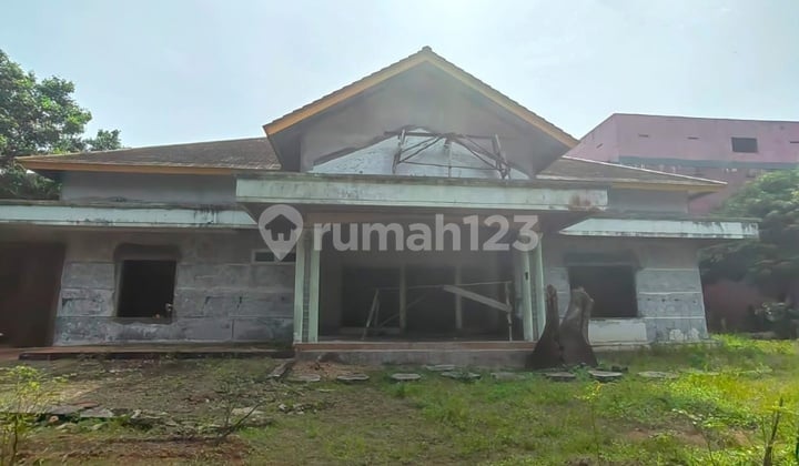 Large House for Sale in a Strategic Location in Pangkal Pinang, Bangka