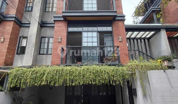 3-Story Rental House in Cipete, South Jakarta