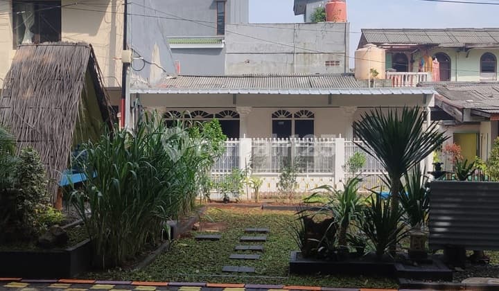 Strategic House on Jl Malaka, Duren Sawit, East Jakarta