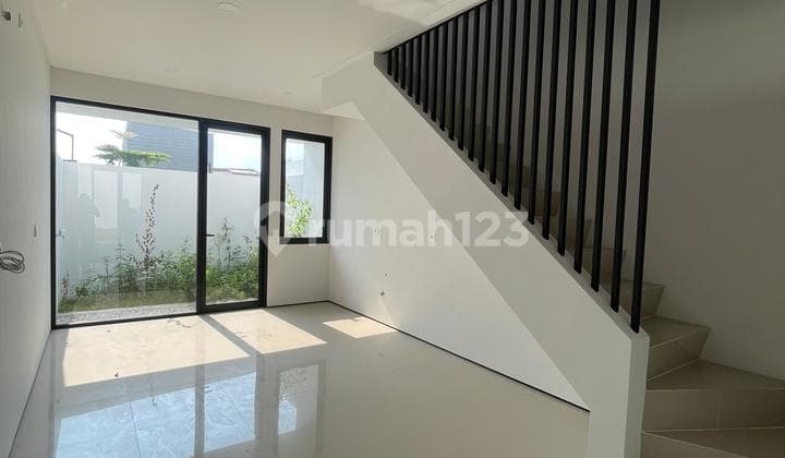 Araya Premium Area in South Malang, A Step to Binus, Tourism, and Padel