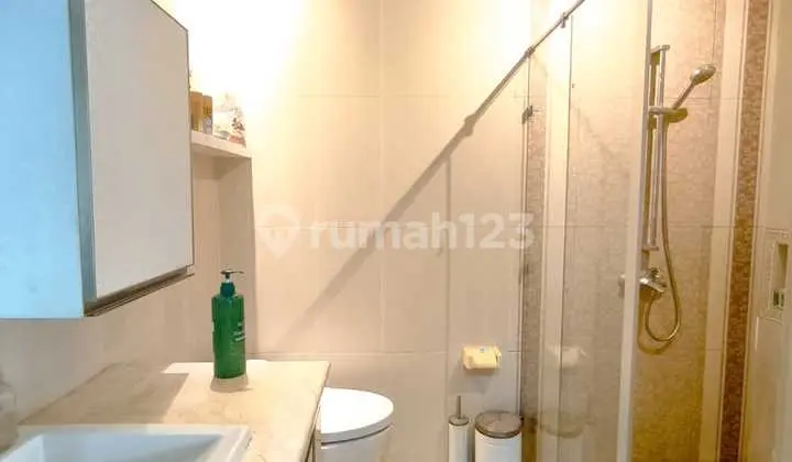 House for Sale in Asia Tropis Harapan Indah, Semi Furnished, Renovated