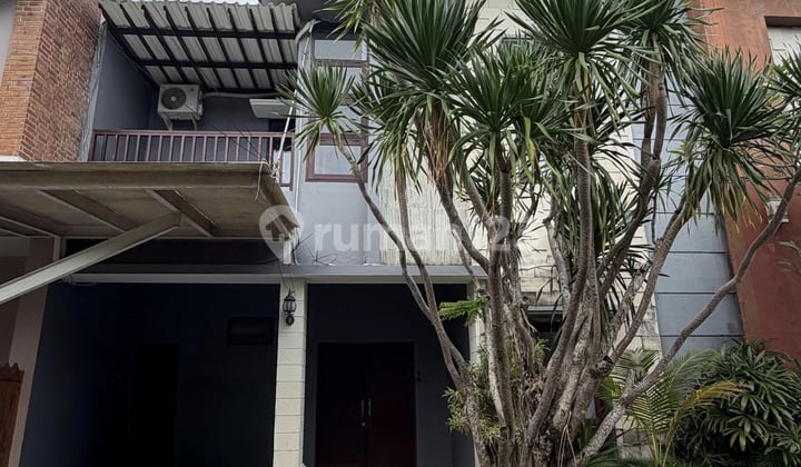 Yearly Rent Spacious 2 Storey House Close To Sanur