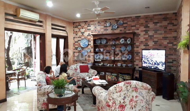 For Sale: Spacious Asri House in Bintaro Jaya Sector 2, Comfortable Environment
