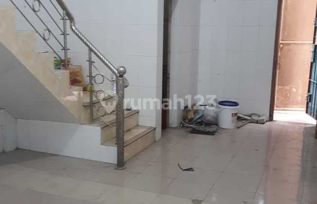 For Sale: Strategic Commercial Shop in Medan City Center