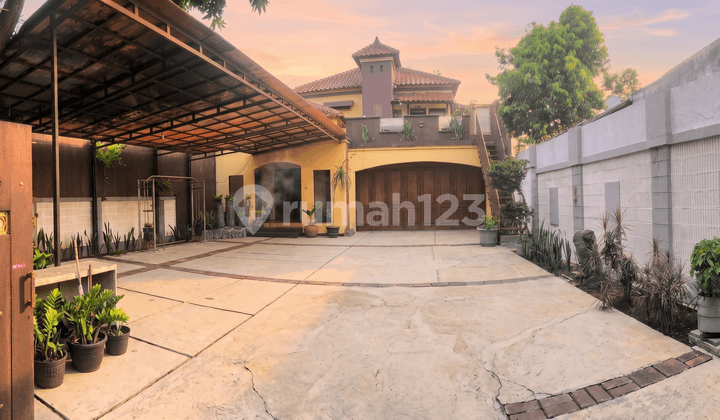 Luxury 2-Story House Ready to Occupy, Near Toll Access, Near Aeon Mall Depok, Near KRL, Alan Kelapa Hijau No. 31 Rt/Rw 008/003, Jagakarsa Village, Jagakarsa District, South Jakarta City, DKI Jakarta 12620