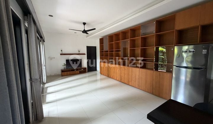Modern 1-Story Fully Furnished House in Penatih, East Denpasar, Architect's Redesign, Perfect for Families