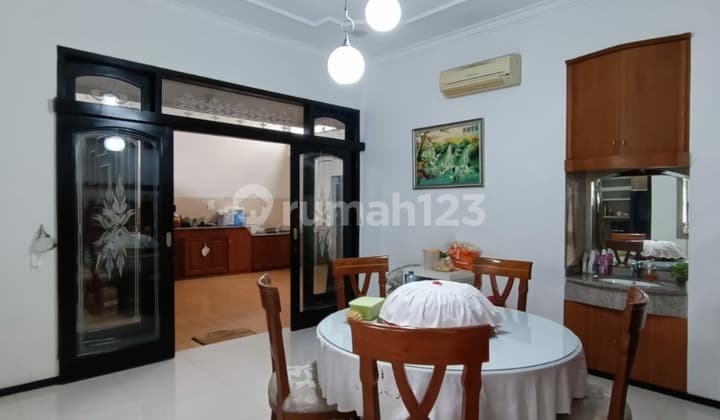 Rumah Klasik Split Level Siap Huni Best Deal