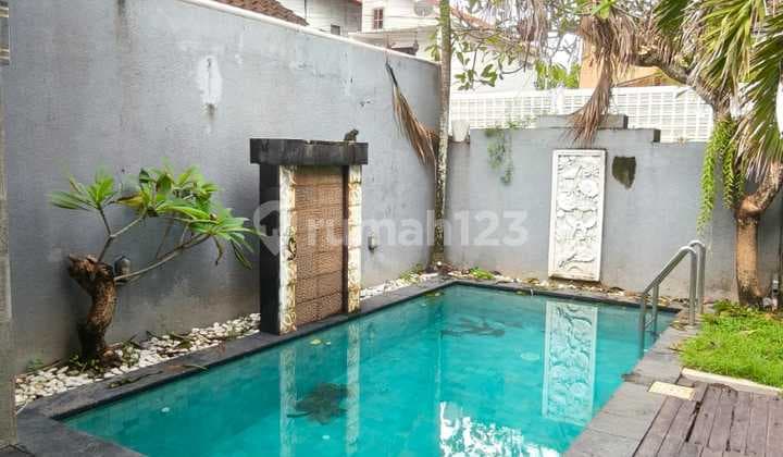 Commercial Villa for Sale in Semer Kerobokan