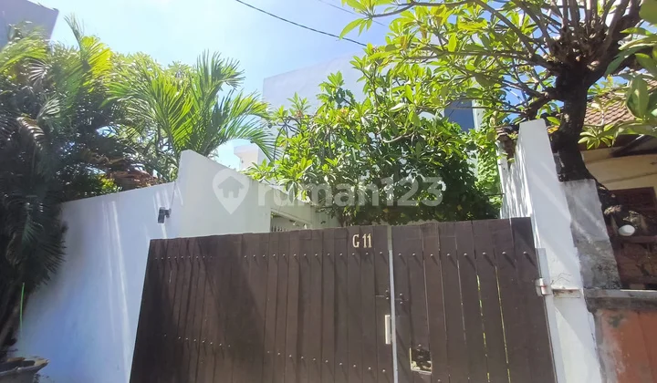 On sale Semi-Villa House located on Gunung Soputan Street, West Denpasar, Bali.
