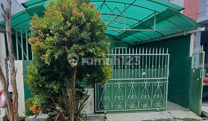 Dijual Rumah Lokasi Strategis di Thb Kota Bekasi