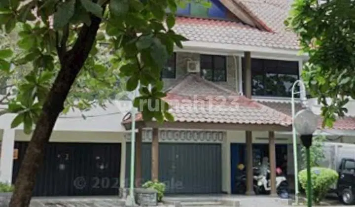 For Rent: 2 Adjoining Shophouses at Platinum Plaza Satelit Sukomanunggal Surabaya