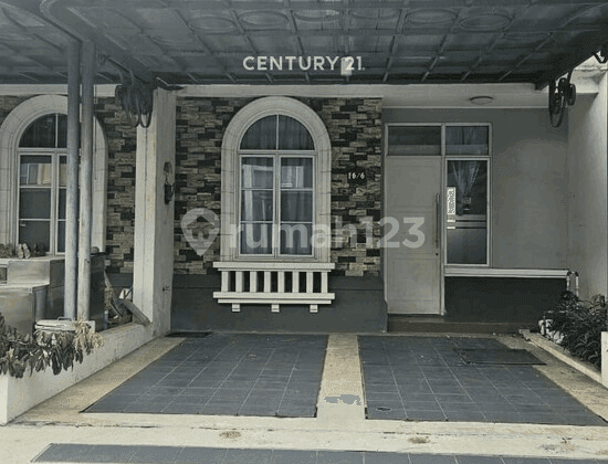 "Minimalist House Ready to Move In at La Seine Cluster JGC, East Jakarta"