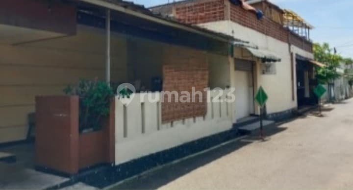 Di Jual Kost²An Bagus Siap Huni di Area Supratman