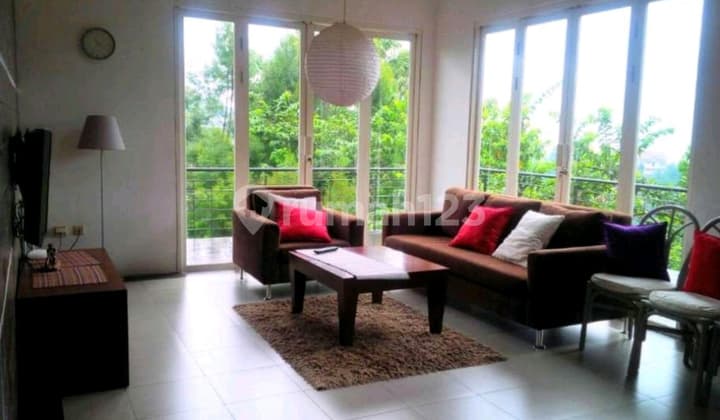 Dijual Villa 3lantai Di Dago Pakar Bagus Furnished di Dago pakar, Dago Pakar