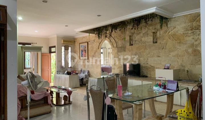 Ip2544 Nice House in Polri Jelambar Housing Complex